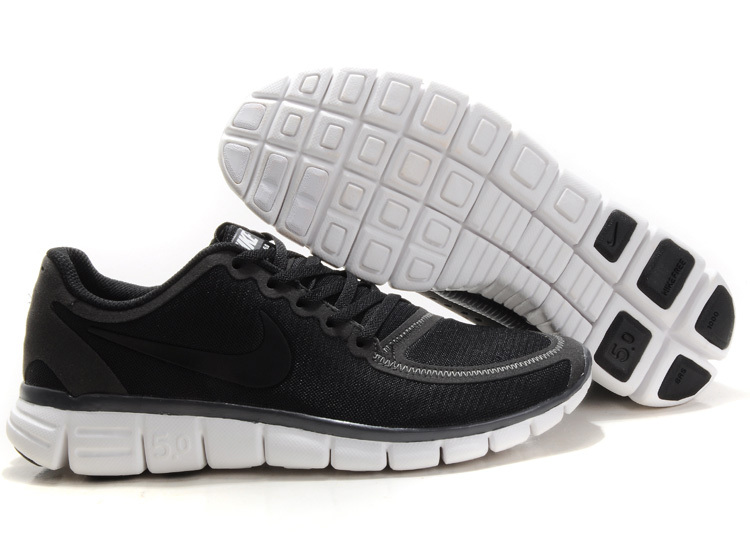 Nike Free Run 5.0 V4 Black White Running Shoes