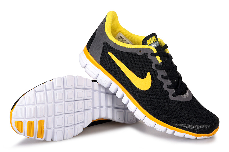 black and yellow mens nike shoes