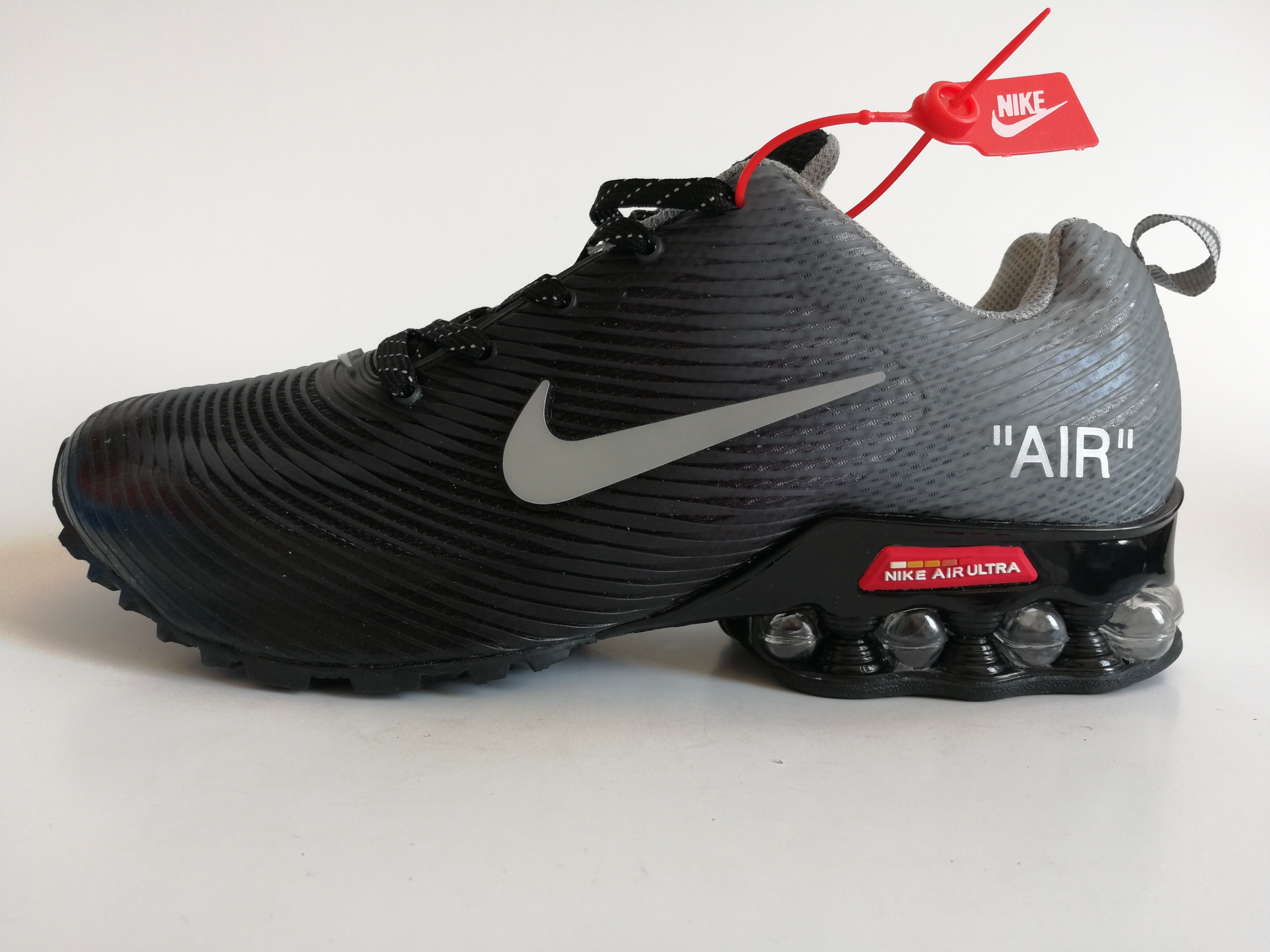 Nike Air Shox Schoenen